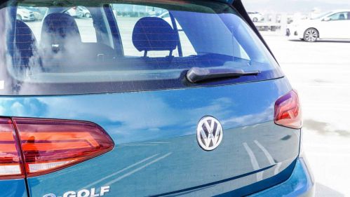 2017 Volkswagen e-Golf WVWKR7AU9HW953775