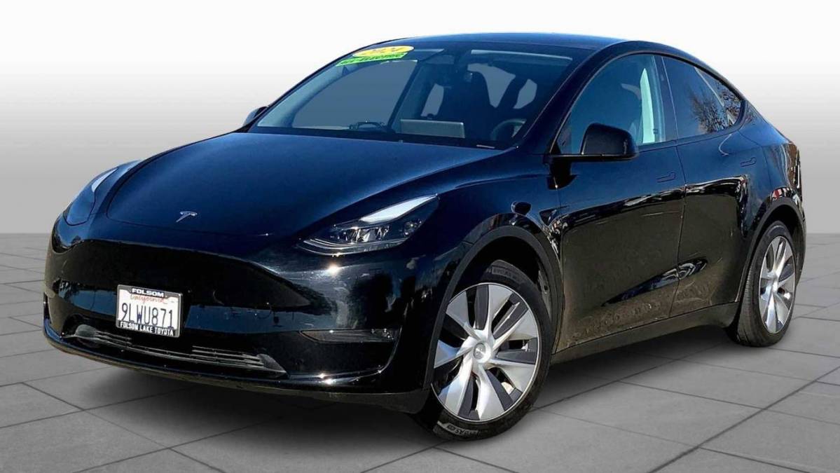 2024 Tesla Model Y 7SAYGDEE2RF007916