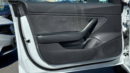 2019 Tesla Model 3 5YJ3E1EA5KF466873