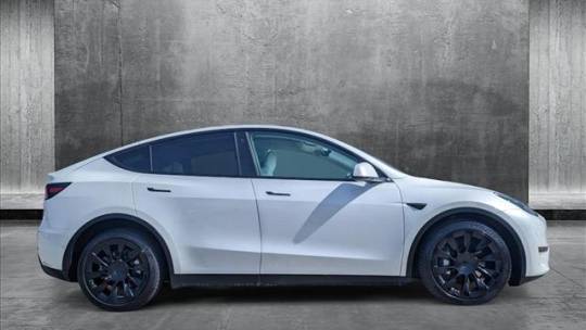 2021 Tesla Model Y 5YJYGDEE9MF119764