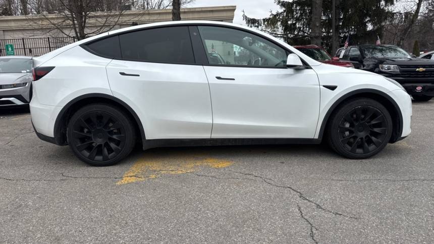 2020 Tesla Model Y 5YJYGDEE9LF037337