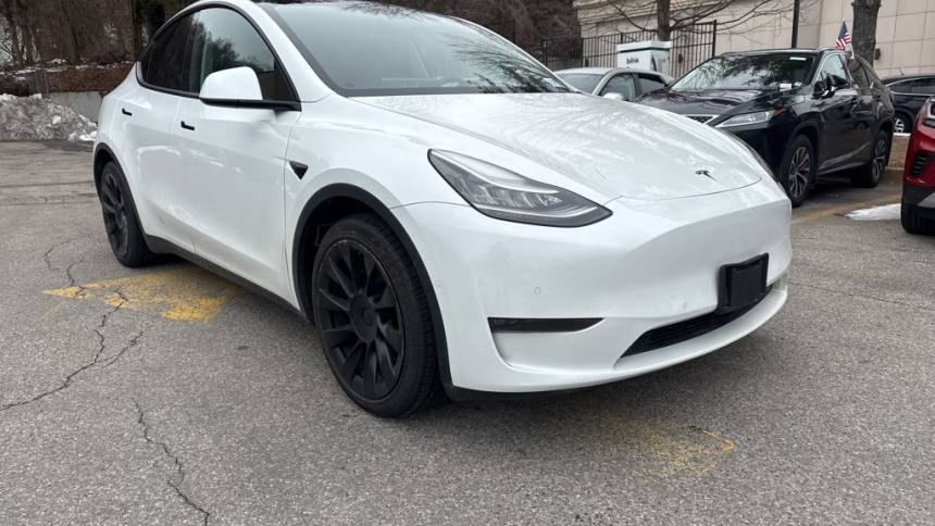 2020 Tesla Model Y 5YJYGDEE9LF037337