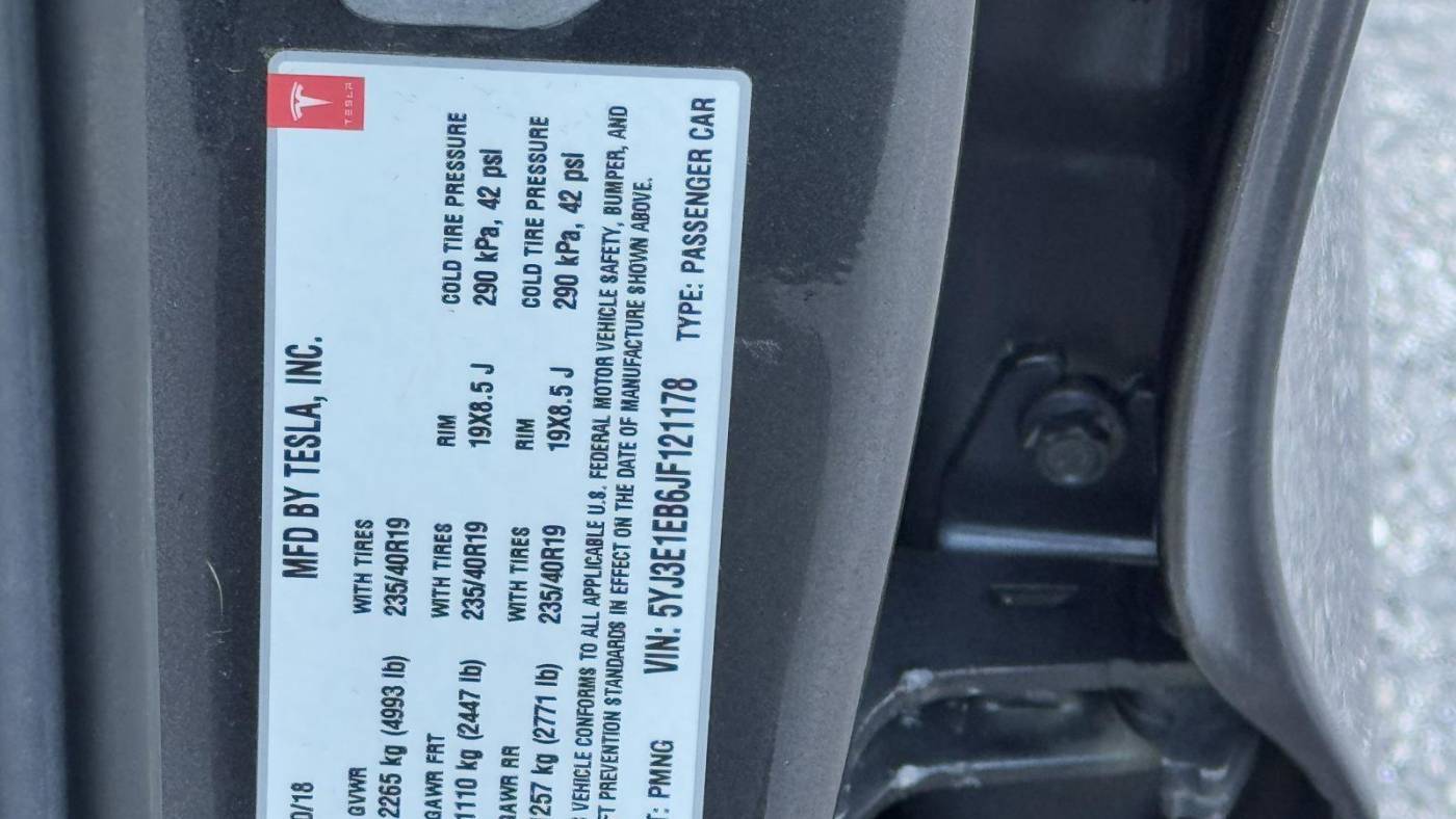 2018 Tesla Model 3 5YJ3E1EB6JF121178