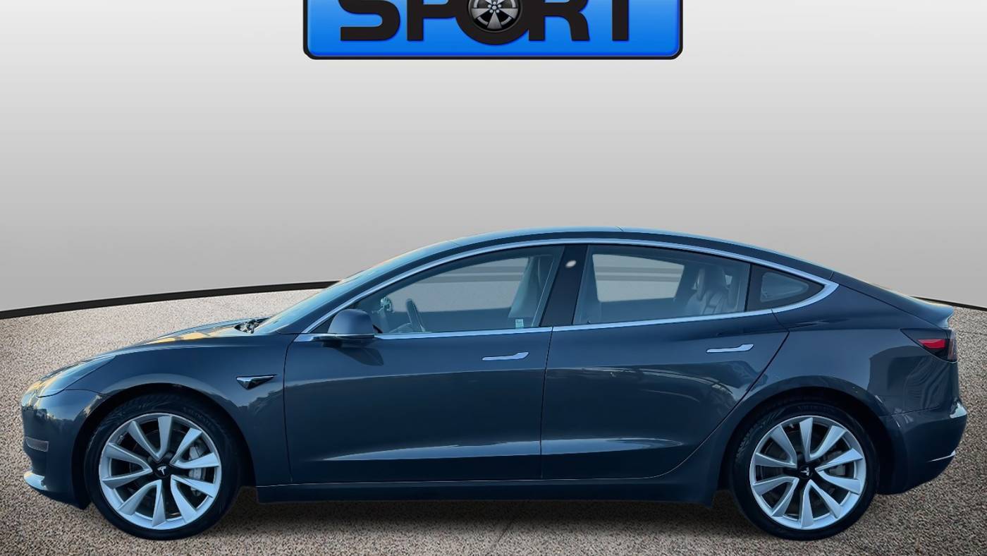 2018 Tesla Model 3 5YJ3E1EB6JF121178