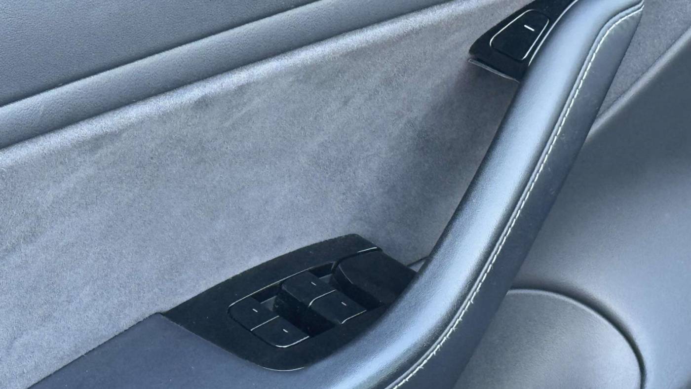 2018 Tesla Model 3 5YJ3E1EB6JF121178