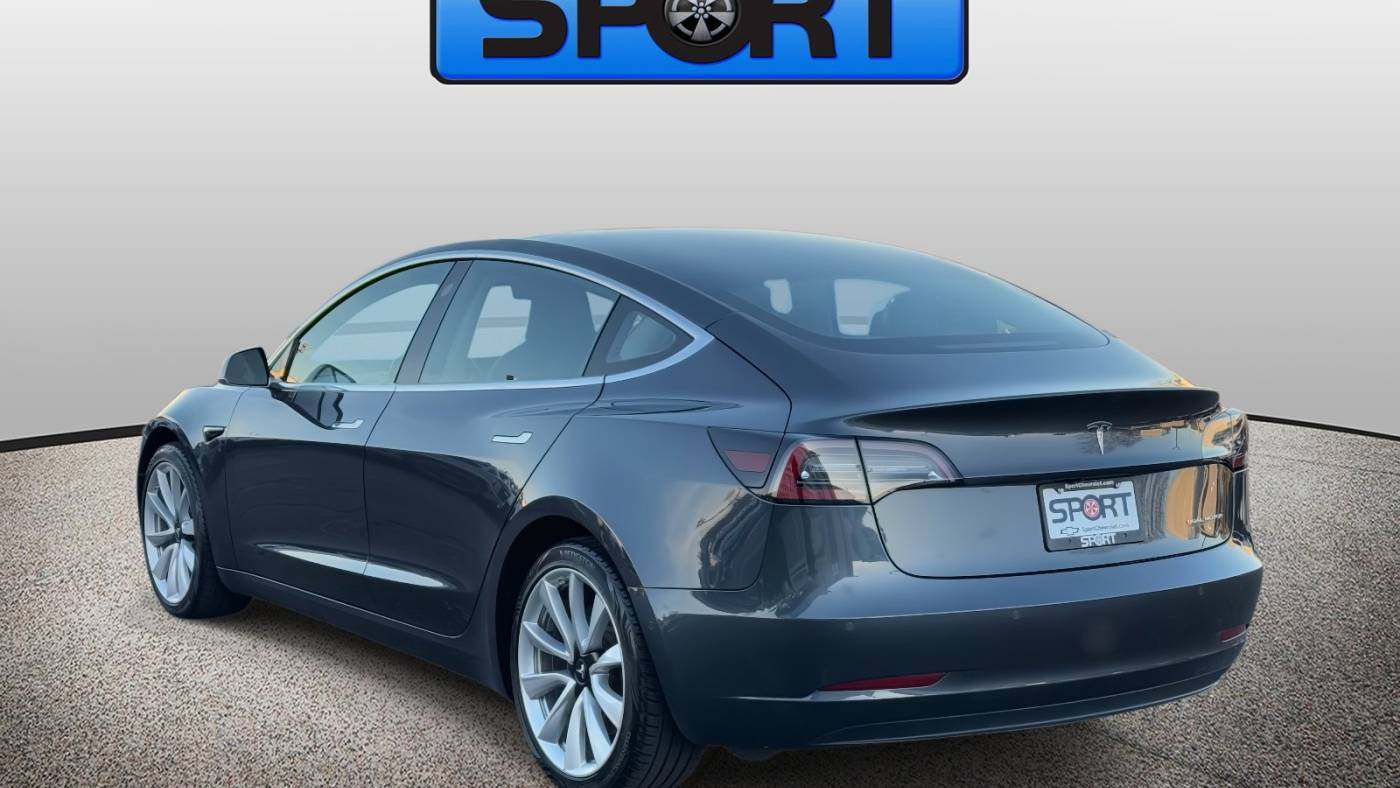 2018 Tesla Model 3 5YJ3E1EB6JF121178