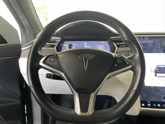 2018 Tesla Model X 5YJXCDE29JF091800