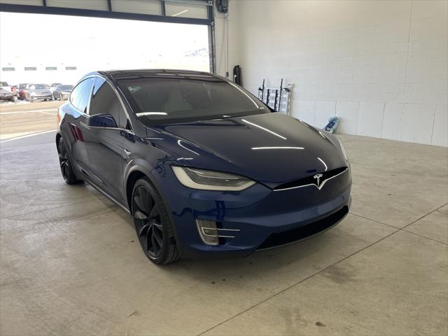 2018 Tesla Model X 5YJXCDE29JF091800