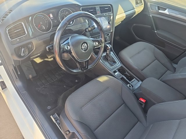 2019 Volkswagen e-Golf WVWKR7AU8KW912139