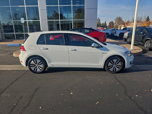 2019 Volkswagen e-Golf WVWKR7AU8KW912139