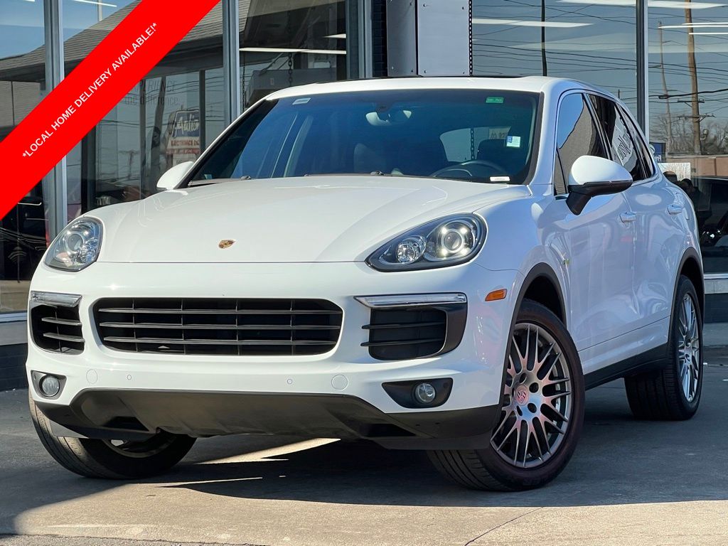 2017 Porsche Cayenne WP1AE2A27HLA71108