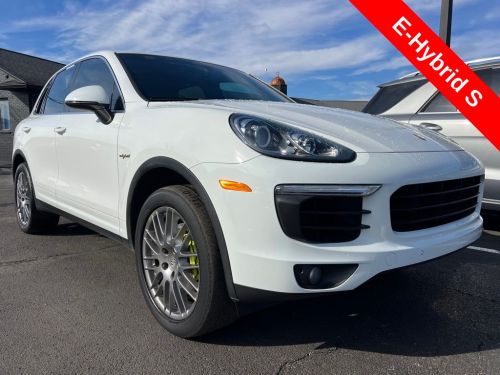 2017 Porsche Cayenne WP1AE2A27HLA71108