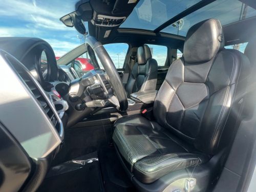 2017 Porsche Cayenne WP1AE2A27HLA71108
