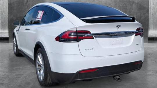 2017 Tesla Model X 5YJXCDE24HF077782