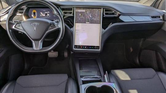 2017 Tesla Model X 5YJXCDE24HF077782