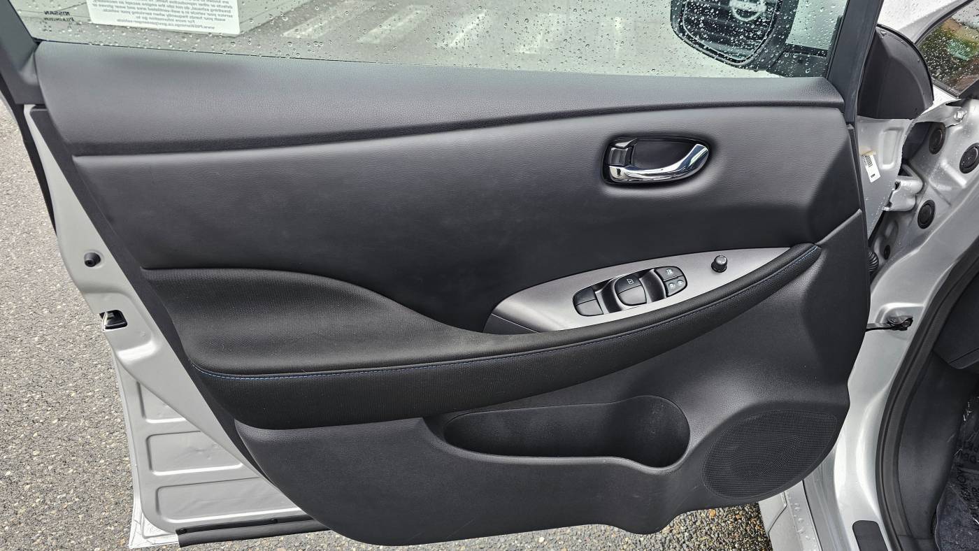2023 Nissan LEAF 1N4AZ1BVXPC557229