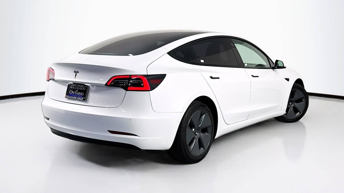 2021 Tesla Model 3 5YJ3E1EA0MF051172