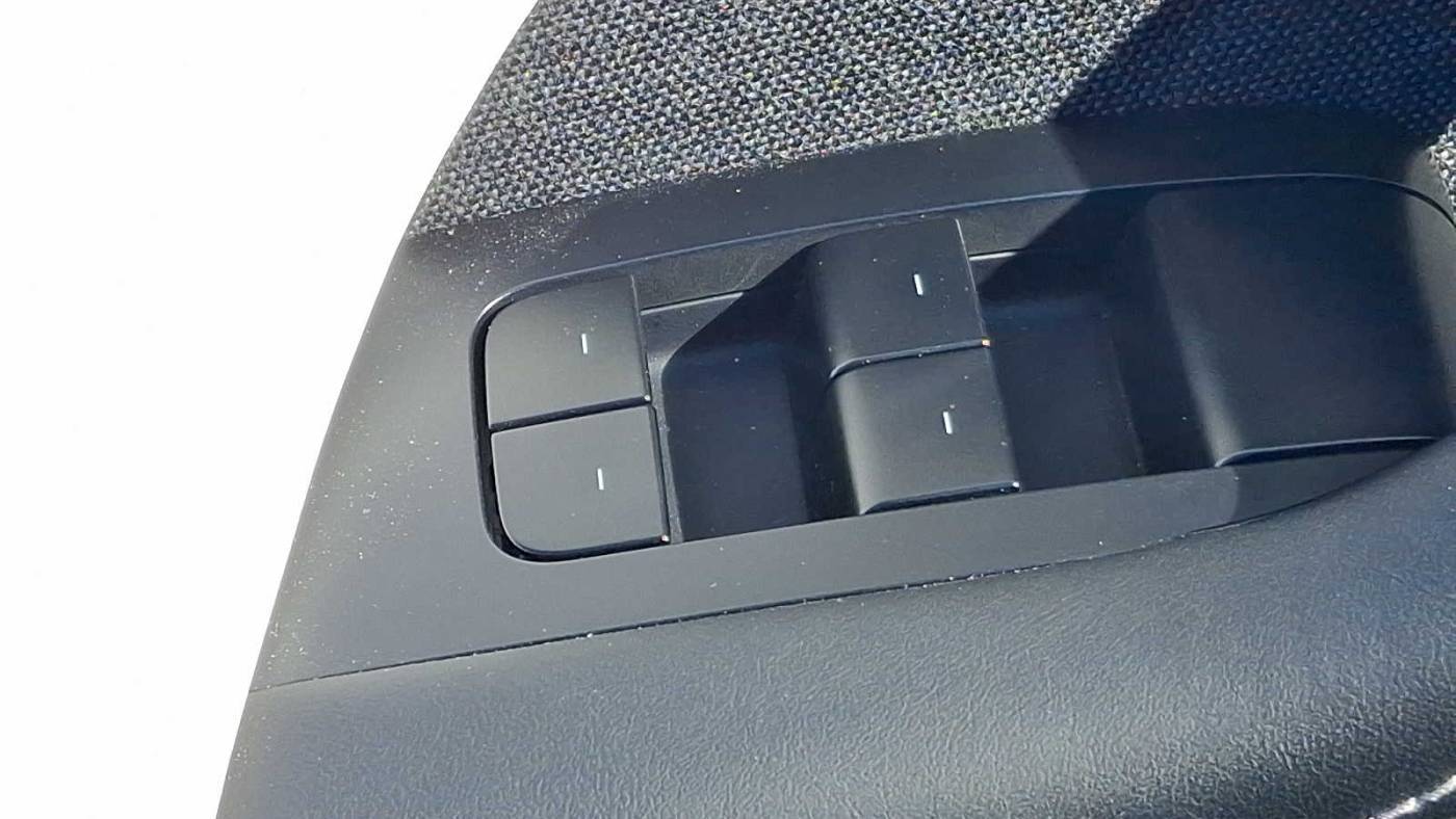 2023 Tesla Model X 7SAXCBE69PF395535