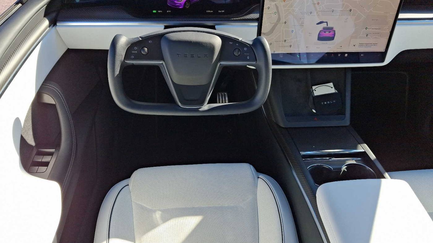 2023 Tesla Model X 7SAXCBE69PF395535