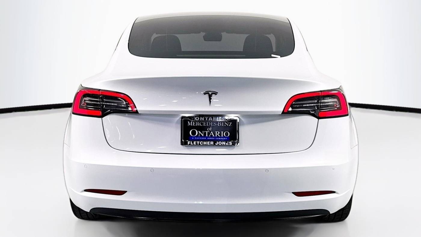 2021 Tesla Model 3 5YJ3E1EA0MF051172