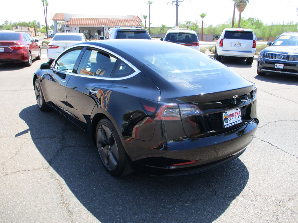 2018 Tesla Model 3 5YJ3E1EA0JF172666