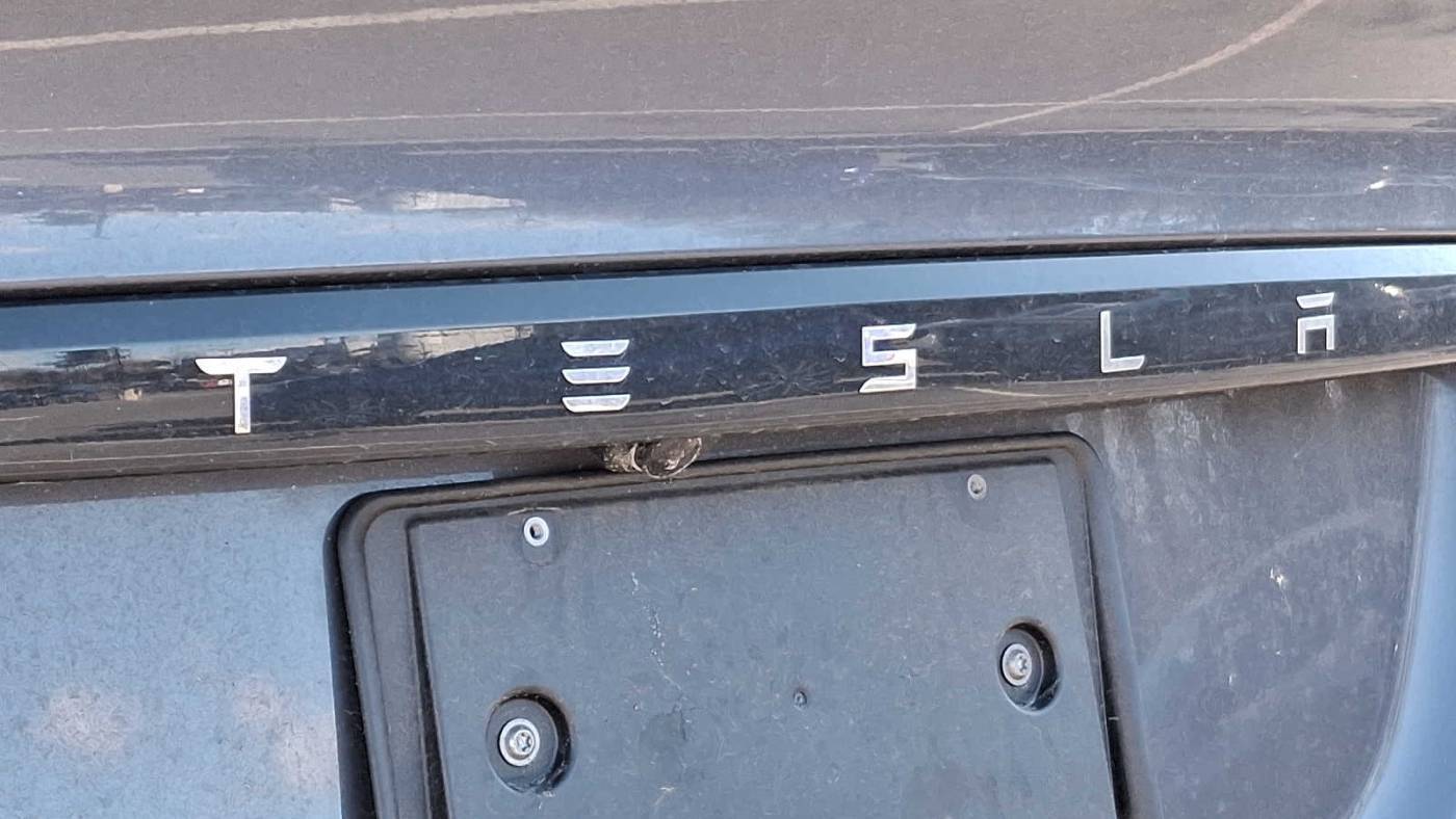 2023 Tesla Model X 7SAXCBE69PF395535