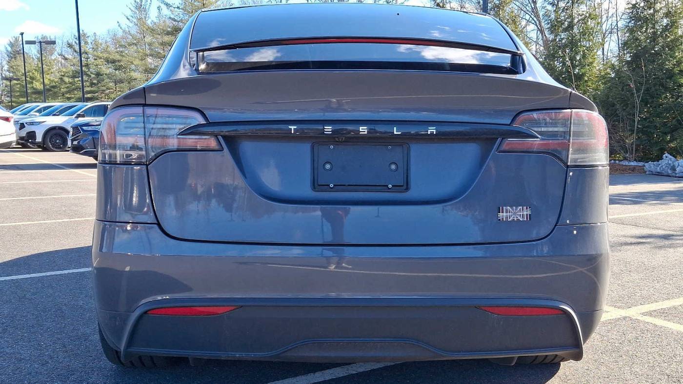 2023 Tesla Model X 7SAXCBE69PF395535
