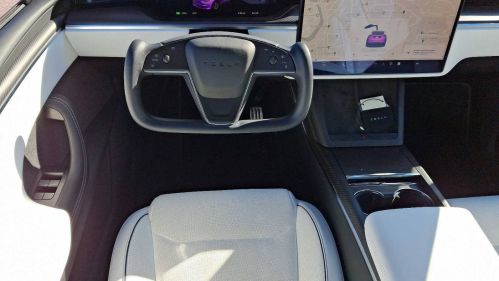 2023 Tesla Model X 7SAXCBE69PF395535