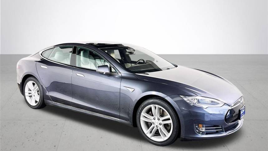 2015 Tesla Model S 5YJSA1E18FF111970