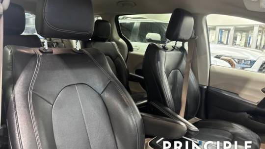 2022 Chrysler Pacifica 2C4RC1L70NR129642