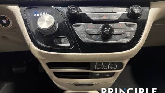 2022 Chrysler Pacifica 2C4RC1L70NR129642