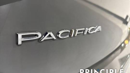 2022 Chrysler Pacifica 2C4RC1L70NR129642