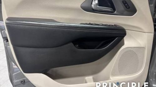 2022 Chrysler Pacifica 2C4RC1L70NR129642