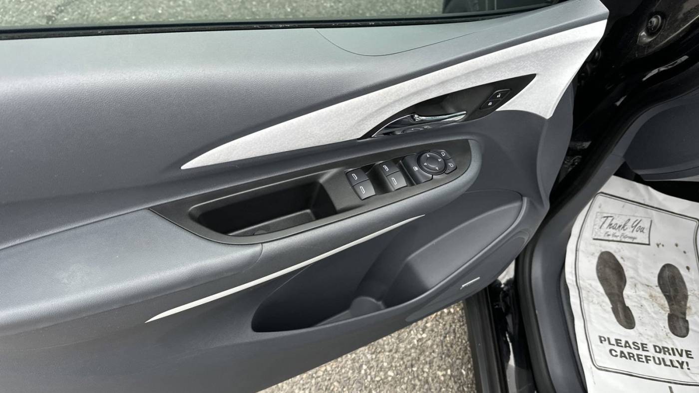 2017 Chevrolet Bolt 1G1FX6S08H4131079