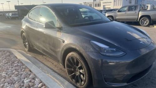 2021 Tesla Model Y 5YJYGDEEXMF201096