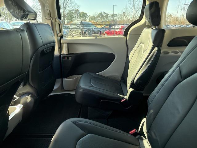 2021 Chrysler Pacifica 2C4RC1BG7MR556462