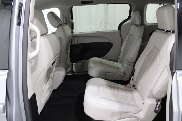 2021 Chrysler Pacifica 2C4RC1BG8MR575036