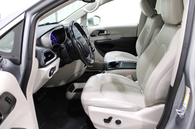 2021 Chrysler Pacifica 2C4RC1BG8MR575036