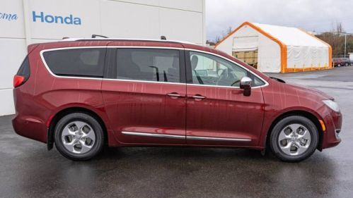 2018 Chrysler Pacifica 2C4RC1N75JR183526