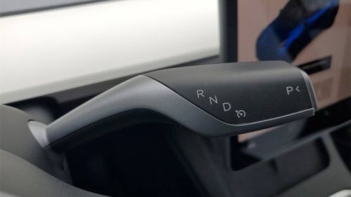 2021 Tesla Model Y 5YJYGDEE1MF256892