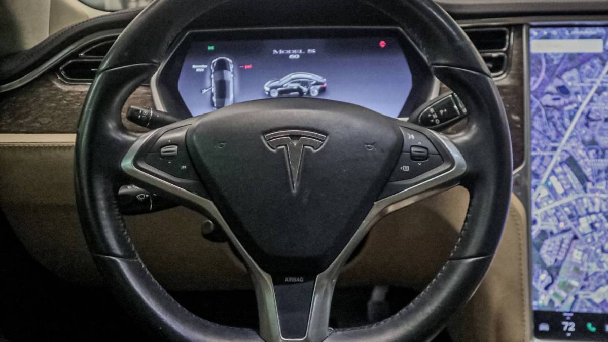 2013 Tesla Model S - Images - 5