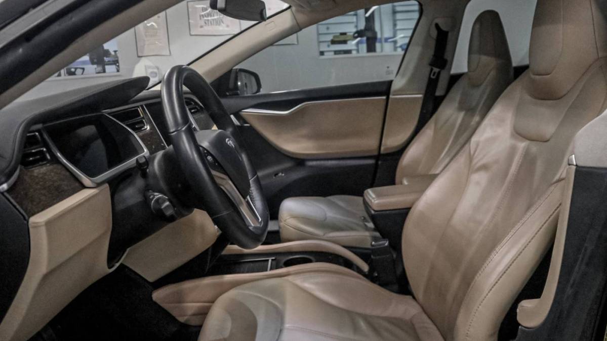 2013 Tesla Model S - Images - 6