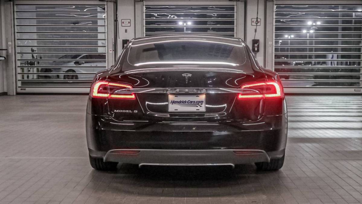 2013 Tesla Model S - Images - 9