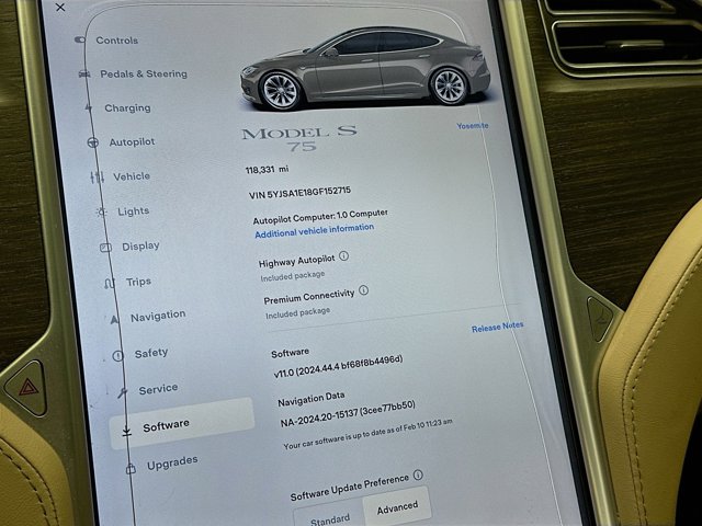 2016 Tesla Model S 5YJSA1E18GF152715