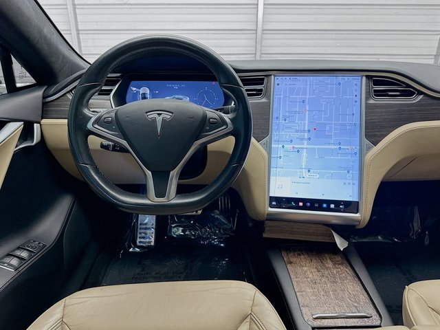 2016 Tesla Model S 5YJSA1E18GF152715