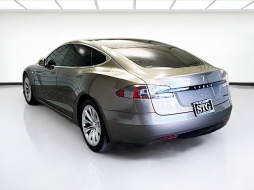 2016 Tesla Model S 5YJSA1E18GF152715