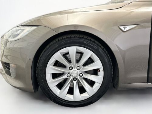 2016 Tesla Model S 5YJSA1E18GF152715