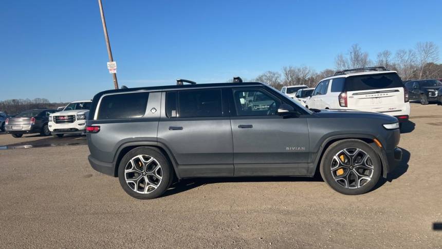 2022 Rivian R1S 7PDSGABL3NN000899