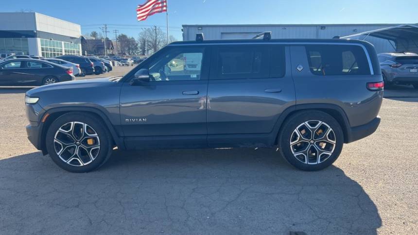 2022 Rivian R1S 7PDSGABL3NN000899