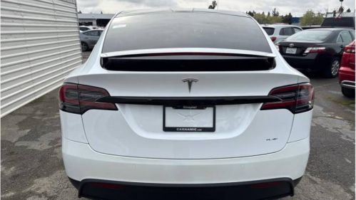 2022 Tesla Model X 7SAXCBE63NF332444